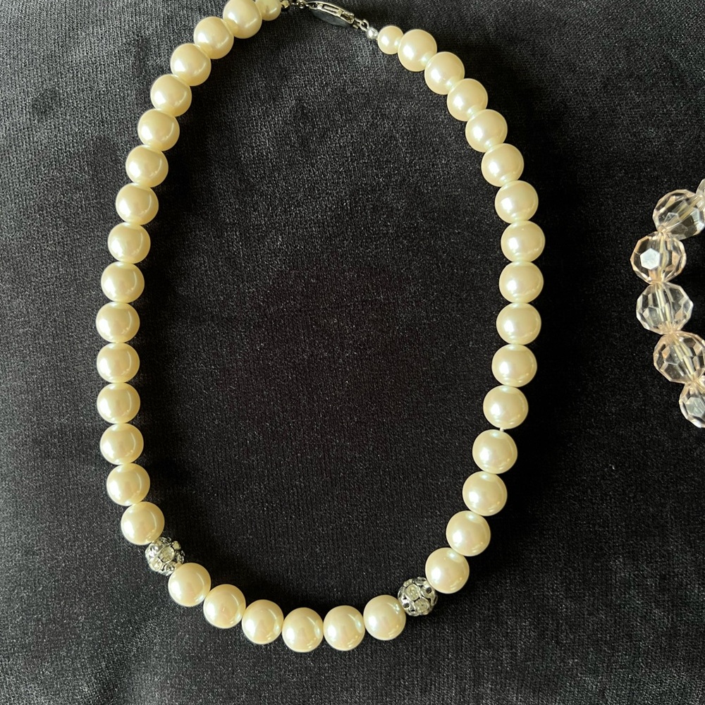 Costume Jewelry 
2 Faux Crystal stretch Bracelets and Faux Pearls 16.5
Necklace
